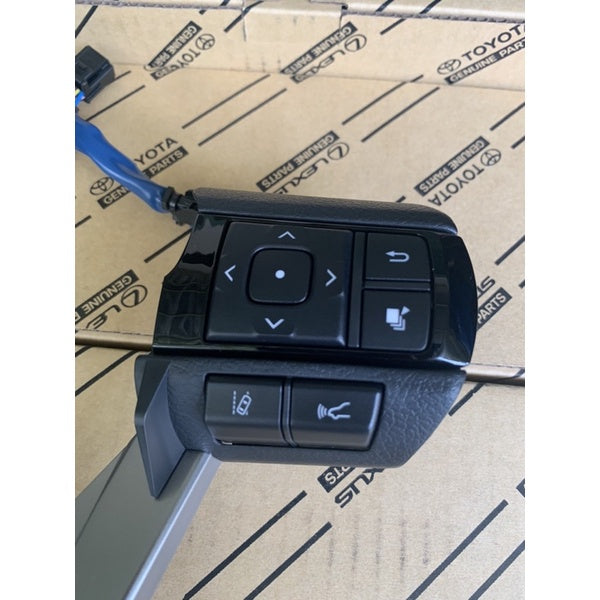 GENUINE TOYOTA HILUX / FORTUNER 2015-2024 STEERING WHEEL SWITCH