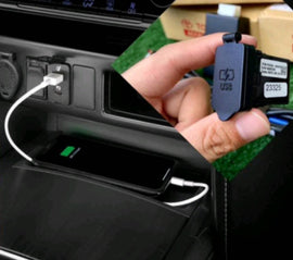GENUINE TOYOTA FORTUNER /HILUX PD / USB 3.0 CHARGER 2015-2025