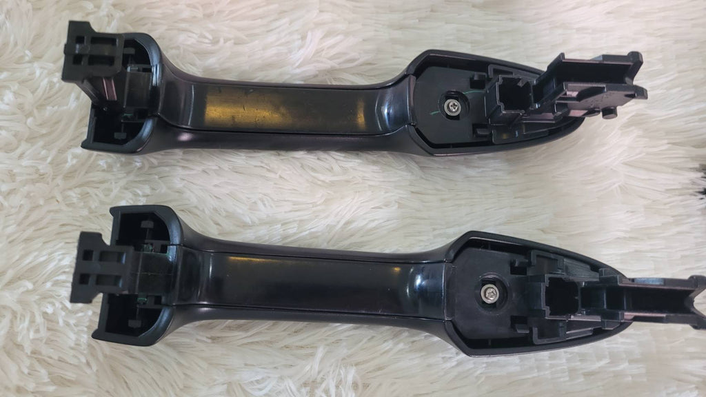 TOYOTA FORTUNER /HILUX  2015-2024 FULL SET OF MATT BLACK DOOR HANDLES GENUINE PARTS