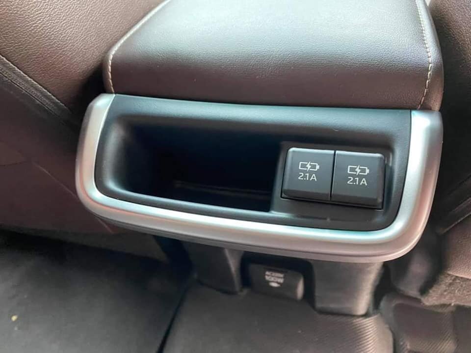 TOYOTA FORTUNER 2015-2024 REAR USB CONVERSION