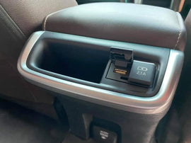 TOYOTA FORTUNER 2015-2025 REAR USB CONVERSION