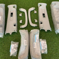 TOYOTA FORTUNER/HILUX 2015-2025 GRAB HANDLE  SET 2 SIDES GENUINE TOYOTA PARTS