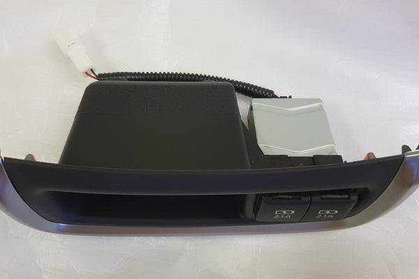 TOYOTA FORTUNER 2015-2025 REAR USB CONVERSION