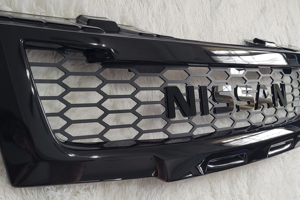 NISSAN NAVARA D40 GRILL NEW VERSION  2005-2010 PRE-FACELIFT  NEW RELEASE