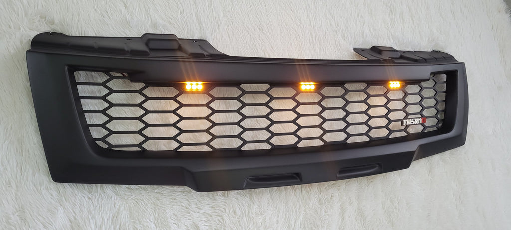 NISSAN NAVARA D40 GRILL NEW VERSION  2005-2010 PRE-FACELIFT PLAIN