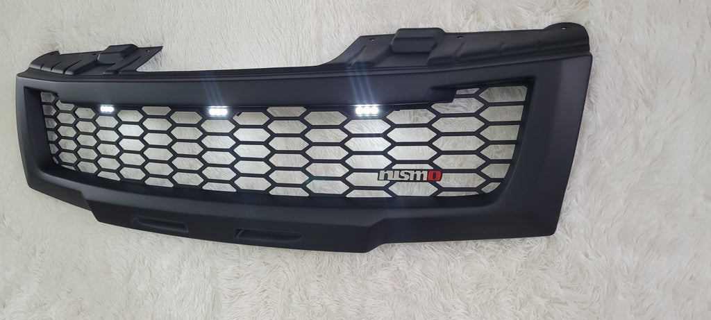 NISSAN NAVARA D40 GRILL NEW VERSION  2005-2010 PRE-FACELIFT PLAIN