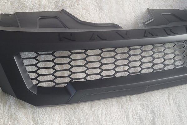 NISSAN NAVARA NP300 GRILL MATT BLACK NO LEDS!