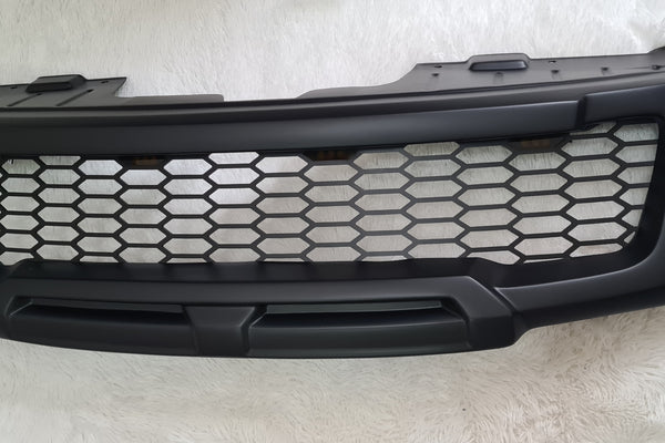 NISSAN NAVARA FACELIFT GRILL 2011-2015 MATT BLACK NO LOGO VERSION