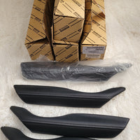 GENUINE SET ARMREST DOORS SET TOYOTA FORTUNER 2015-2025