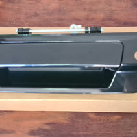 Toyota Hilux tailgage trim replacement