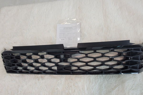 GENUINE GR GLOSS COMPLETE GRILL TOYOTA HILUX 2026