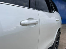 Load image into Gallery viewer, TOYOTA FORTUNER /HILUX   2015-2023 Full set complete door handles  White (040)