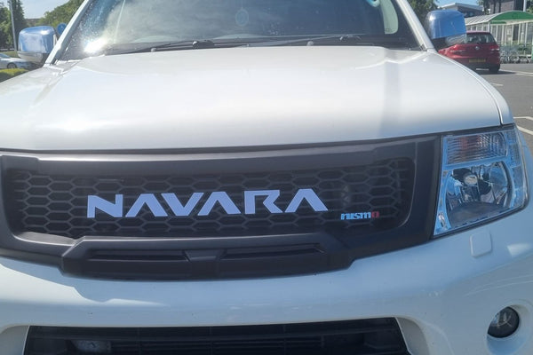 NISSAN NAVARA FACELIFT GRILL 2011-2015 FULL GRILL WHITE LOGO