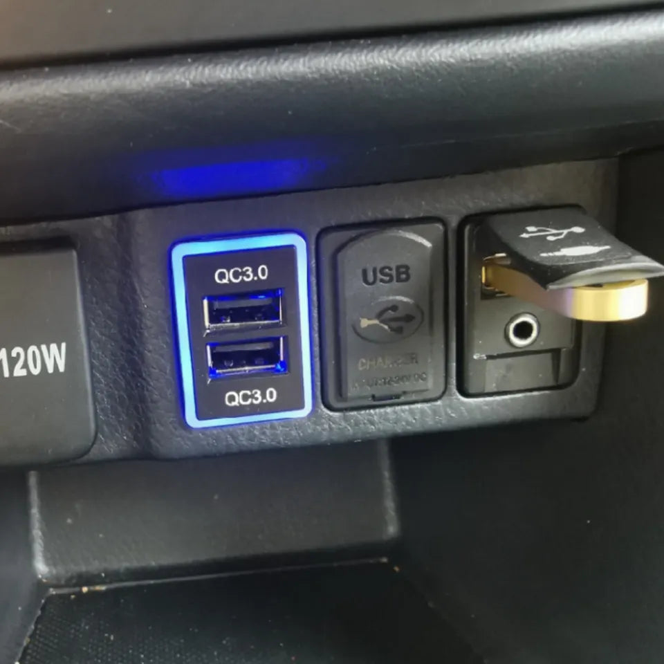 TOYOTA FORTUNER /HILUX USB 3.0 CHARGER 2015-2024