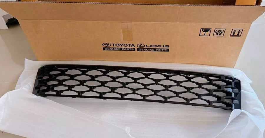 !! IN STOCK !! TOYOTA HILUX 2026 GENUINE SATIN BLACK GRILLS