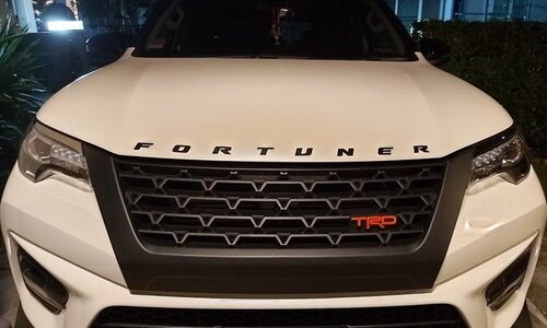 TOYOTA FORTUNER FULL TRD GRILL