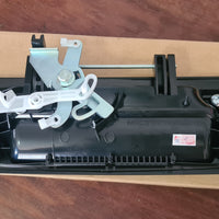 Toyota Hilux tailgage trim replacement