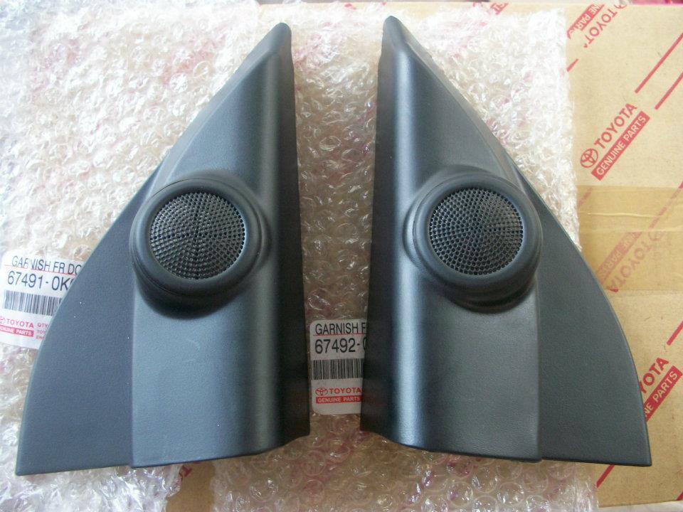 Genuine Toyota Hilux Sr5 Mk6 Mk7 2005 2013 Black Tweeter Speaker trims  Pair left/right