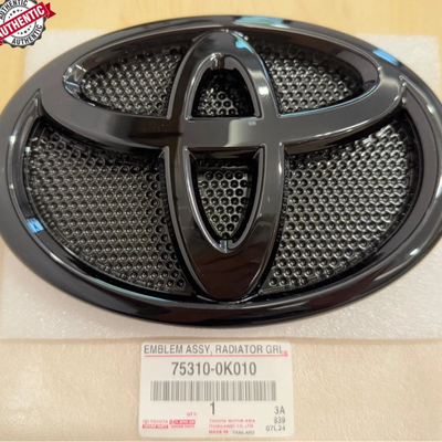 TOYOTA HILUX 2015-2025 GENUINE GRILL LOGO