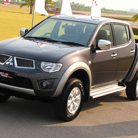 MITSUBISHI L200 GRILL ABS 2005-2010