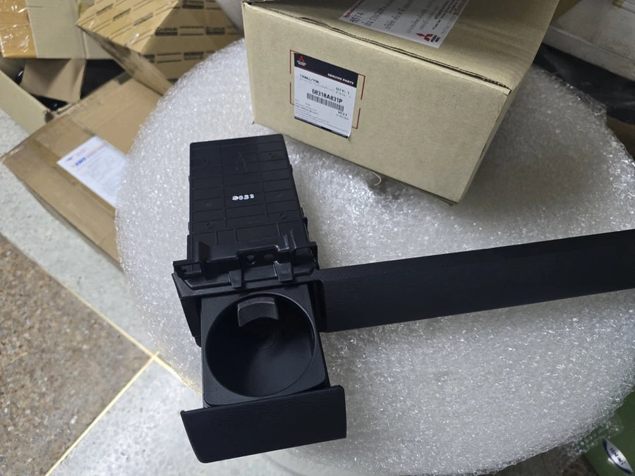 PASSENGER CUP HOLDER FOR MITSUBISHI l200 /  TRITON 2024 RHD