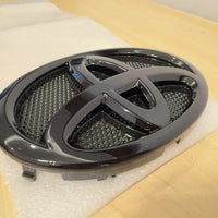 TOYOTA HILUX 2015-2025 GENUINE GRILL LOGO