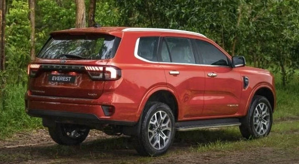 FORD EVEREST 2022-2026 Genuine 3rd row Rear Cargo Tray Folding Black Rubber Matt