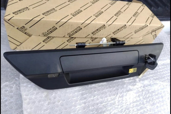 TOYOTA HILUX GENUINE TAILGATE TRIM + LOCK SET WITH KEYS 2015=2023