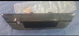 Toyota Hilux tailgage trim replacement